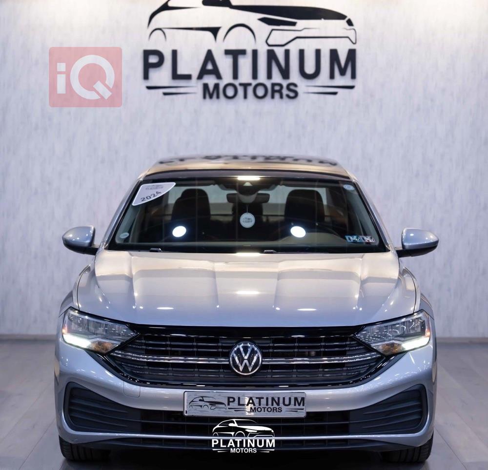 https://cdn.iqcars.io696f06f5-bbbc-4f5a-8779-9817d1243f8f_0.jpg